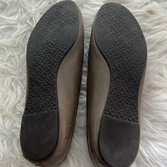 SOLD- Tory Burch flat shoes / doll shoes  Size 8.5 M - Picture 8 of 11